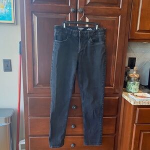 Izod Men's Dark Gray Slim Jeans